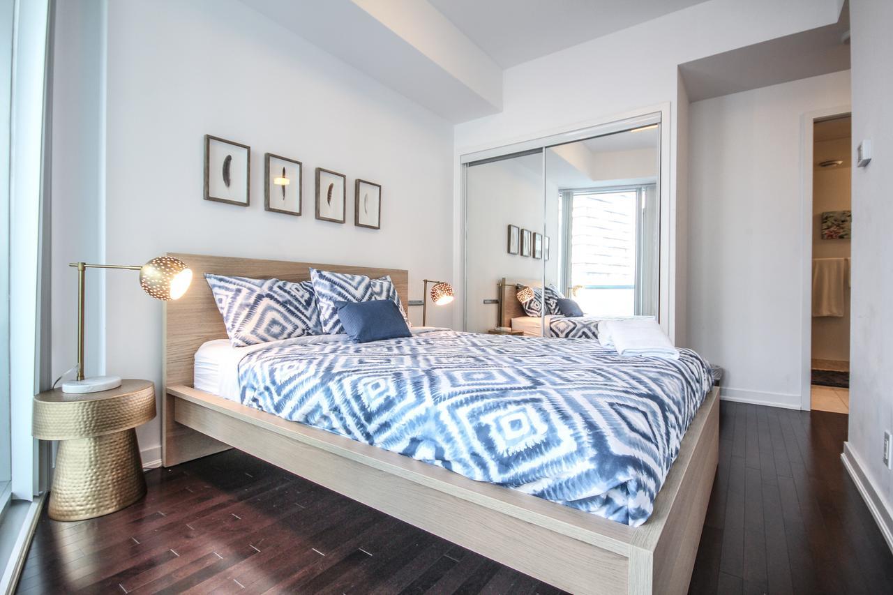 Sarkar Suites - Entertainment District Toronto Kültér fotó