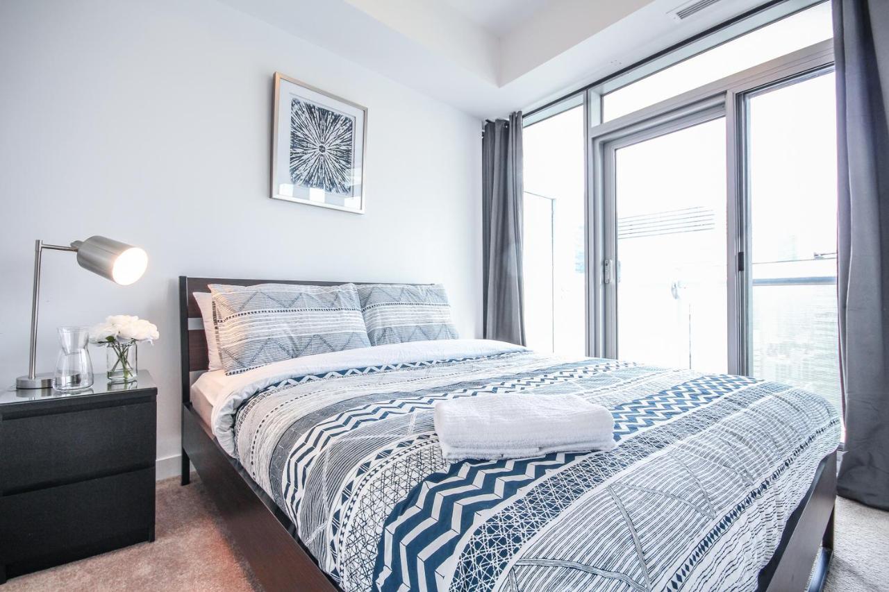Sarkar Suites - Entertainment District Toronto Kültér fotó