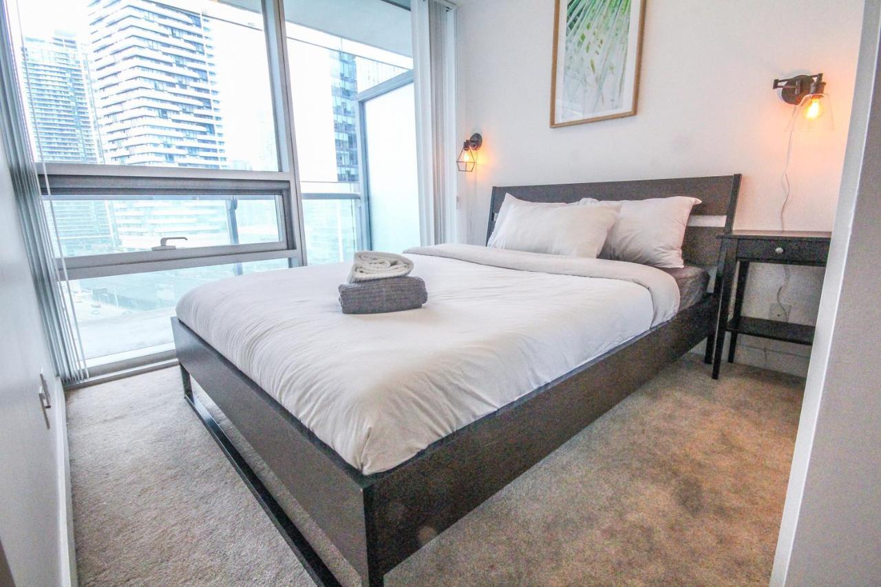 Sarkar Suites - Entertainment District Toronto Szoba fotó